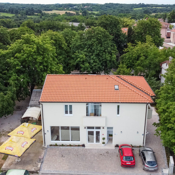 Apartmani Pausa, Apartments Pausa in Žminj - modern rustic accommodation in the heart of Istria Žminj